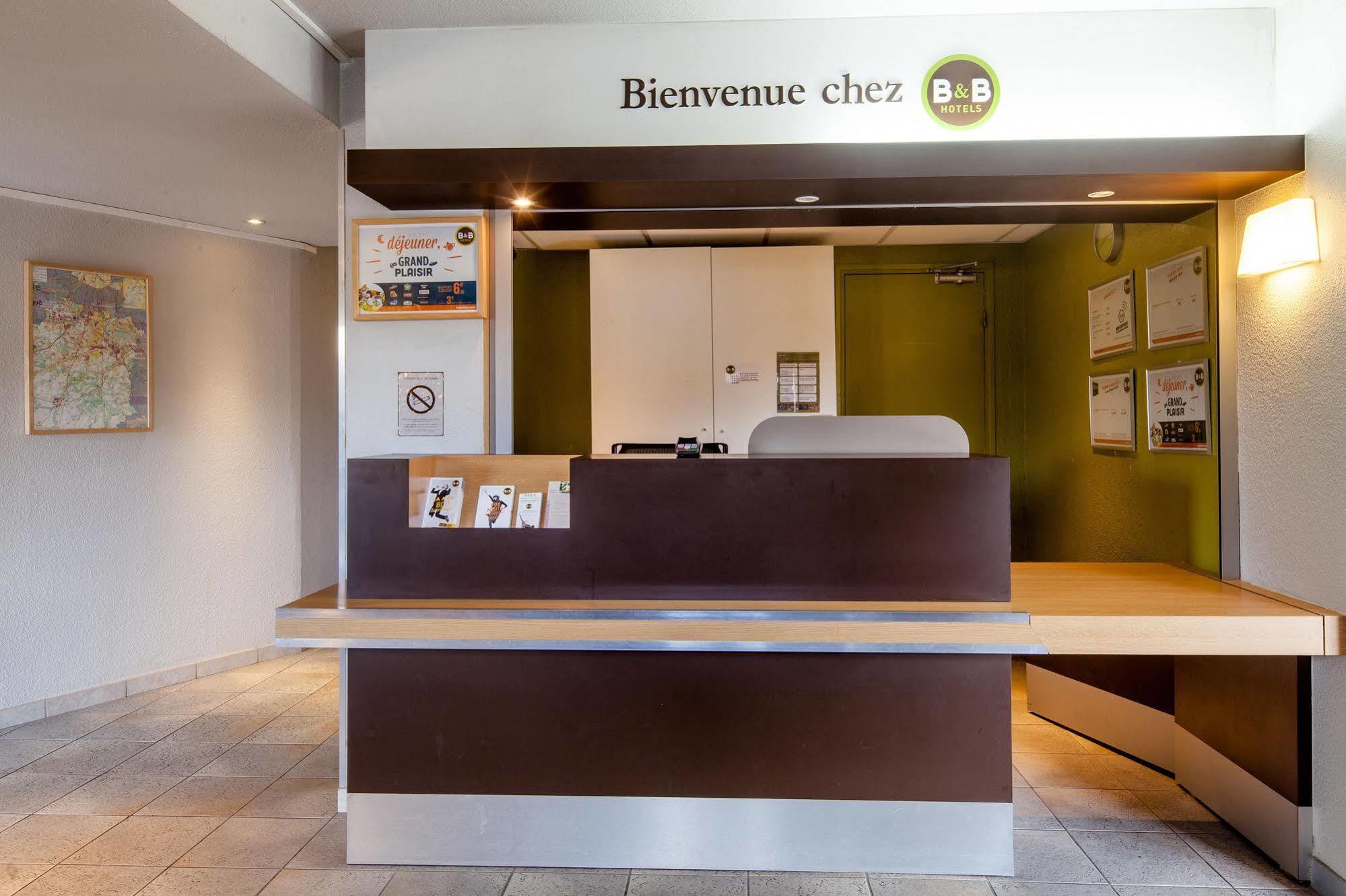 B&B HOTEL Montlhery Linas Exterior foto